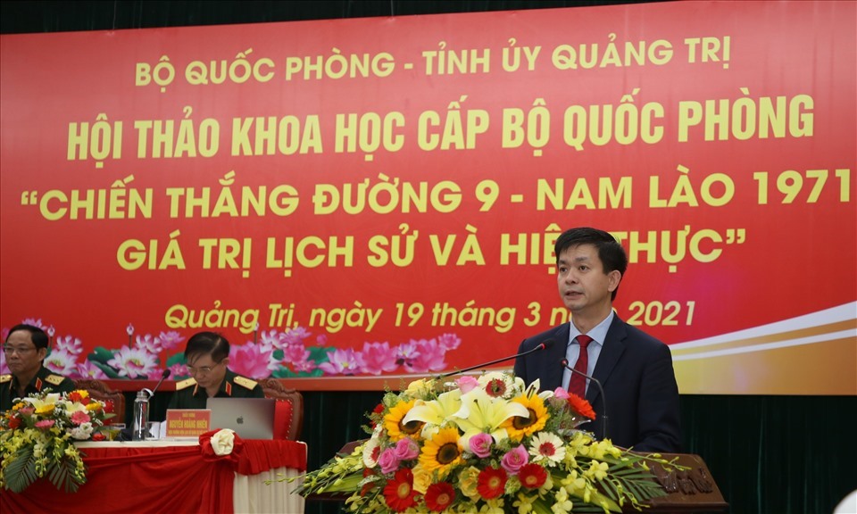 Bí thư Tỉnh ủy Quảng Trị Lê Quang Tùng phát biểu tại hội thảo. Ảnh: Hưng Thơ.