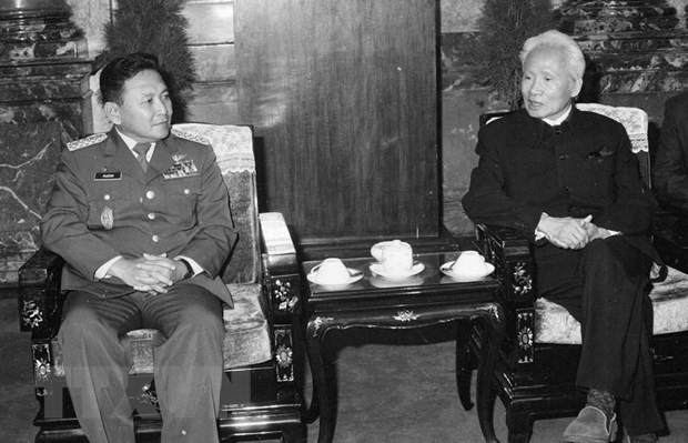 Chủ tịch Hội đồng Bộ trưởng Phạm Văn Đồng tiếp đại tướng, Tổng tham mưu trưởng lục quân Indonesia Rudini thăm Việt Nam (27/3/1986). (Ảnh: Xuân Lâm/TTXVN)