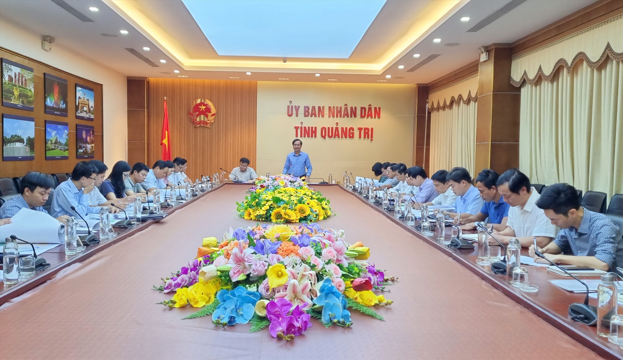 Phó Bí thư Tỉnh ủy, Chủ tịch UBND tỉnh Võ Văn Hưng phát biểu kết luận tại buổi làm việc - Ảnh: K.S
