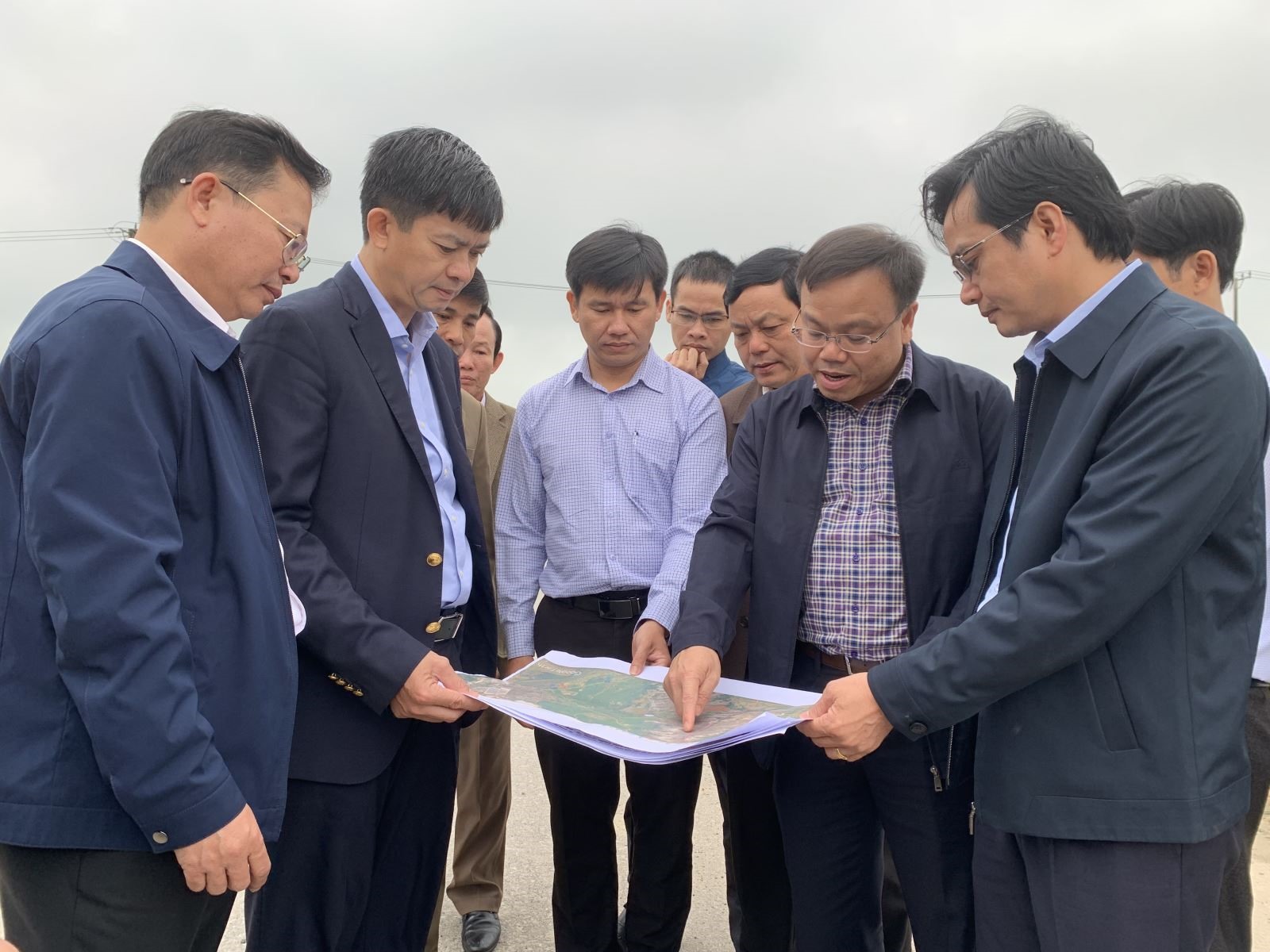 Bí thư Tỉnh ủy Lê Quang Tùng cùng đoàn khảo sát thực địa tại một số dự án trọng tâm trên địa bàn huyện Gio Linh