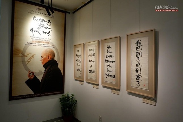 Triển lãm trưng bày 100 tác phẩm thư pháp của Thiền sư Thích Nhất Hạnh đến với công chúng trong nước