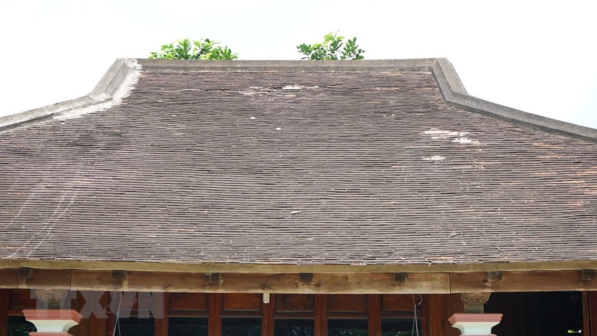 Mái nhà của những ngôi nhà rường cổ Hội Kỳ được lợp ngói liệt (ngói âm dương). (Ảnh: Thanh Thủy/TTXVN)