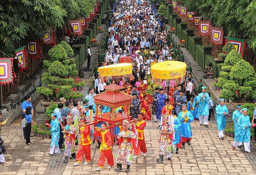 Nghi thức rước lễ trong ngày giỗ Tổ Hùng Vương năm 2017, tại Công viên Lịch sử-Văn hóa dân tộc Thành phố Hồ Chí Minh. (Ảnh: An Hiếu/TTXVN)