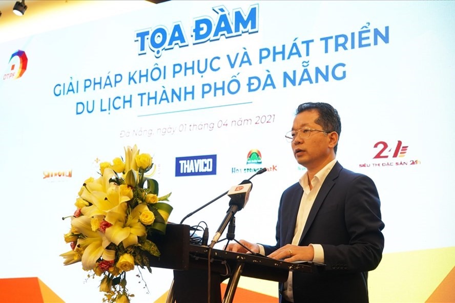 Ông Nguyễn Văn Quảng - Ủy viên Trung ương Đảng, Bí thư thành ủy Đà Nẵng phát biểu chỉ đạo tại buổi toạ đàm. Ảnh C.T