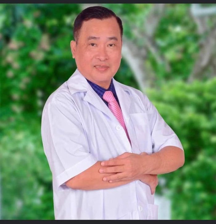 Bác sĩ Nguyễn Văn Tiến (Bệnh viện Ung bướu TP.HCM)