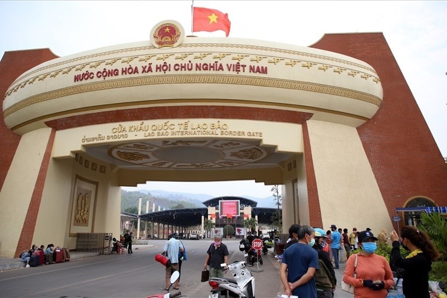 Cửa khẩu Quốc tế Lao Bảo - nơi thực hiện mô hình “một cửa một lần dừng“. Ảnh: LC.