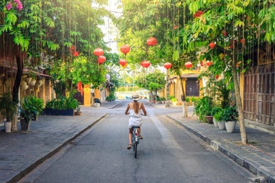 Việt Nam lọt top 10 nơi đáng sống nhất cho người nước ngoài năm 2021. Ảnh: AFP/Getty.