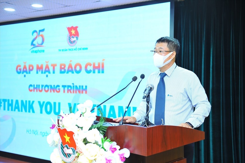 Ông Nguyễn Trường Giang - Tổng giám đốc TCT VNPT VinaPhone tại buổi công bố chương trình Thank you, VietNam