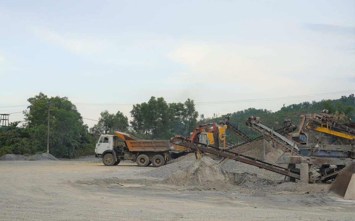 Mỏ đá khối A - Tân Lâm(huyện Cam Lộ) hết hạn khai tháng vào tháng 6/2022 sẽ khiến nguồn đá phục vụ nhu cầu xây dựng trên địa bàn tỉnh không còn đủ