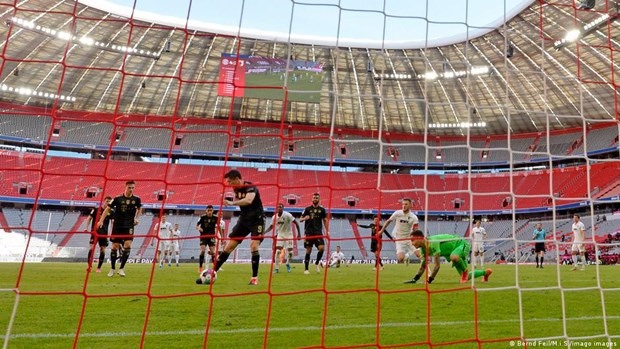 Sân Allianz của Munich sẽ đón tối đa 14.500 người hâm mộ (khoảng 22% sức chứa). (Nguồn: dw.com)