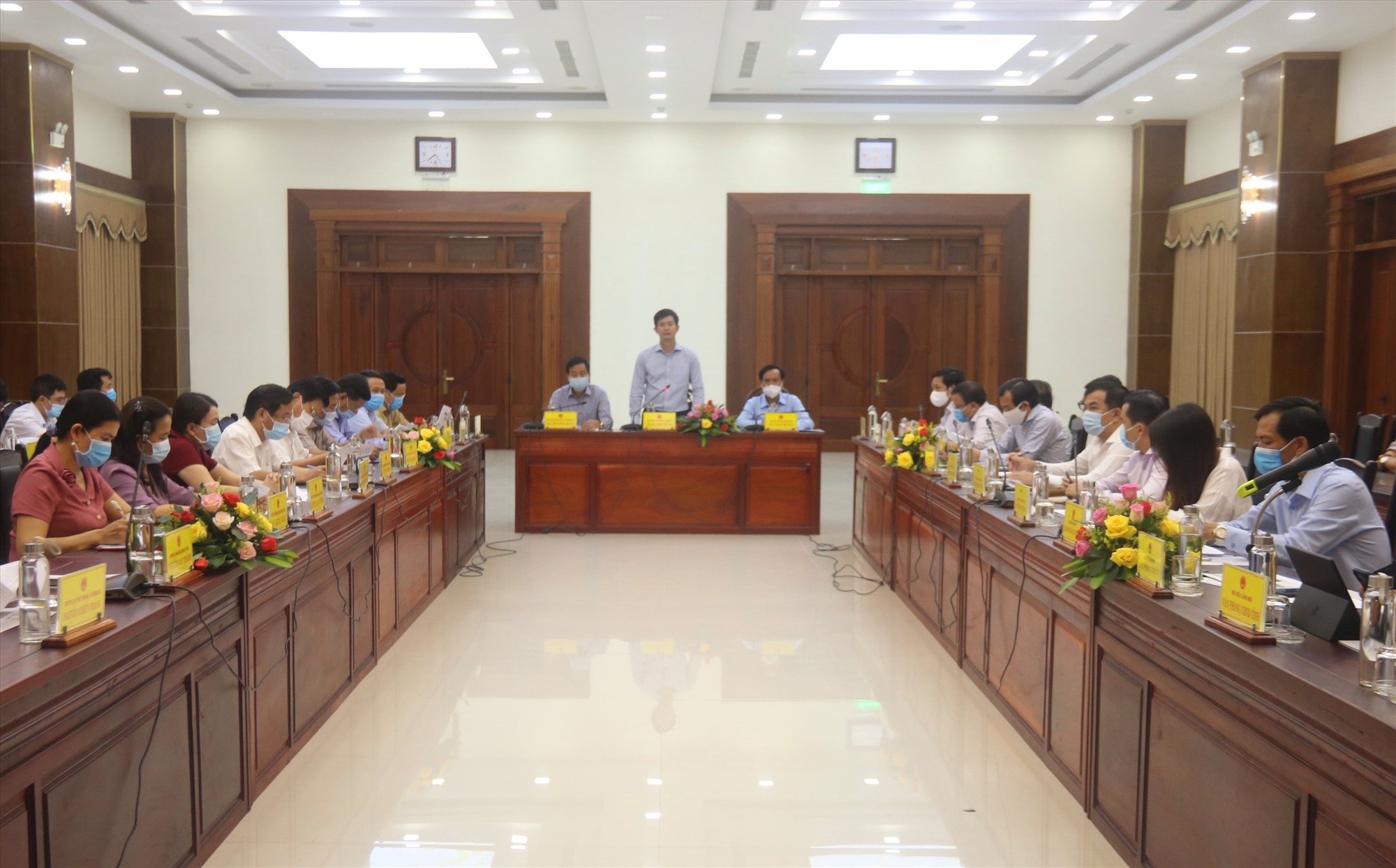 Bí thư Tỉnh ủy Lê Quang Tùng yêu cầu Tập đoàn BB Group chuẩn bị đầy đủ mọi thủ tục để sớm khởi công dự án - Ảnh: N.B
