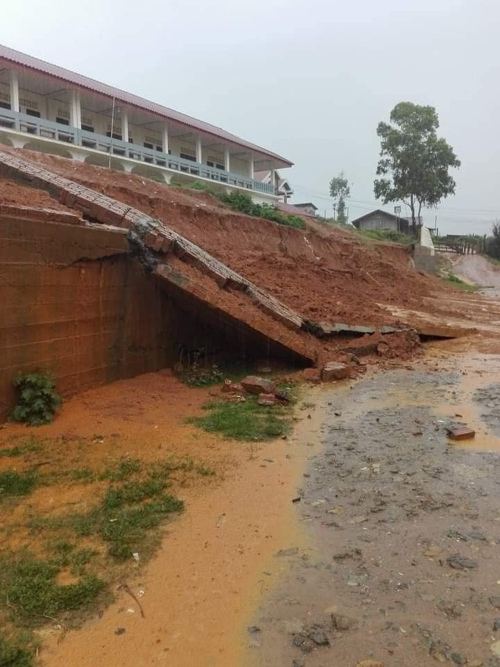 Sạt lở và ngập lụt tại huyện Khun, tỉnh Xieng Khuang, bắc Lào vào ngày 13/6.