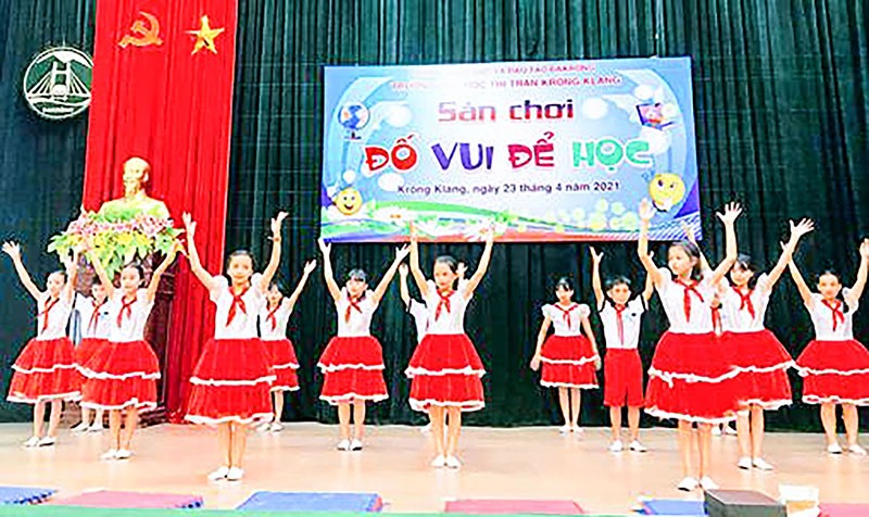Trường Tiểu học thị trấn Krông Klang tổ chức sân chơi “Đố vui để học” cho học sinh -  Ảnh: PHAN VĂN ĐỨC
