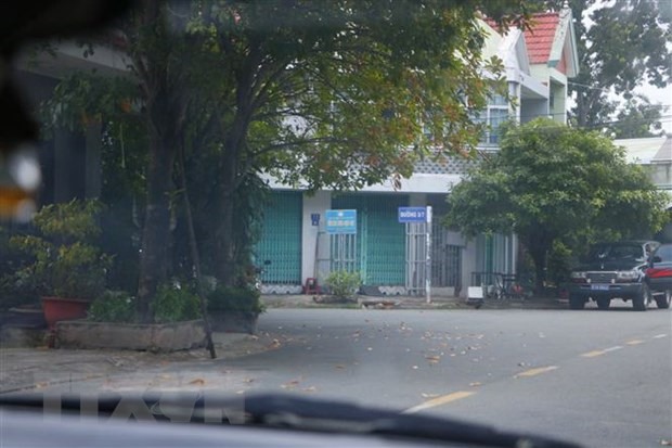 Khu vực nhà riêng ông Võ Văn Lượng, nguyên Chánh văn phòng Ủy ban Nhân dân tỉnh Bình Dương. (Ảnh: TTXVN phát)