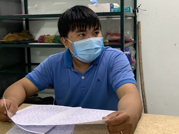 Đối tượng Nguyễn Văn Hải khai báo tại Cơ quan công an. (Ảnh: TTXVN phát)