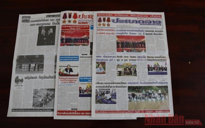 Báo chí Lào ngày 16/7 đăng nhiều bài ca ngợi quan hệ Việt Nam – Lào.