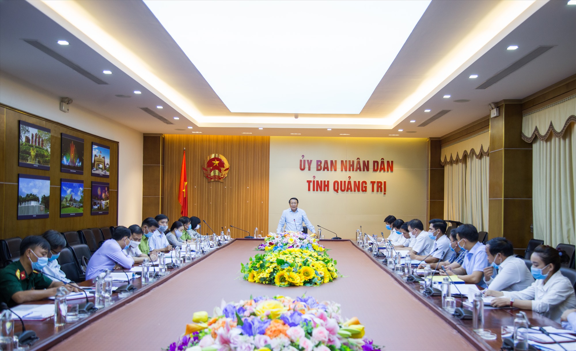 Phó Chủ tịch Thường trực UBND tỉnh Hà Sỹ Đồng phát biểu tại cuộc họp - Ảnh: LÊ TRƯỜNG