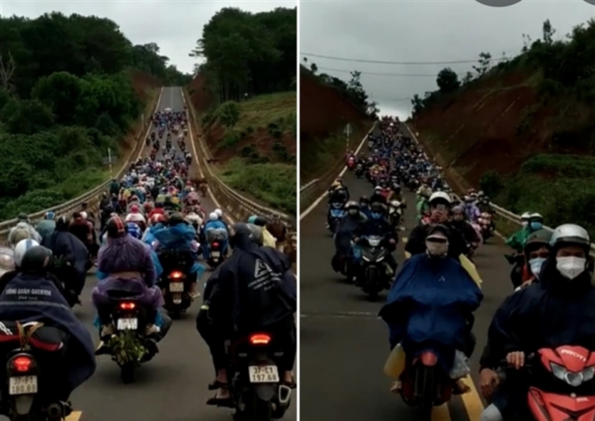 Hình ảnh người dân các tỉnh Quảng Bình, Hà Tĩnh, Nghệ An...về quê tránh dịch bằng xe máy trong những ngày qua.