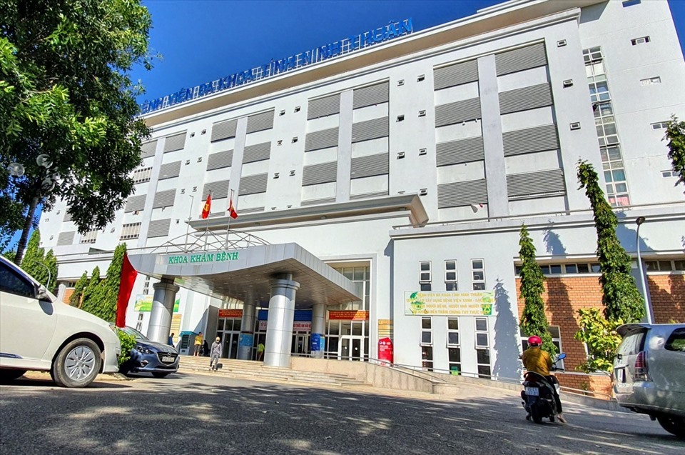 Bệnh viện Đa khoa Ninh Thuận đang chăm sóc, điều trị 6 sản phụ mắc COVID-19. Ảnh: Huỳnh Hải.