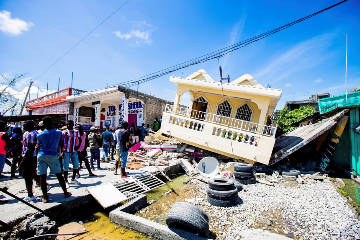 Hơn 700 người thiệt mạng và 2.800 người bị thương trong trận động đất ở Haiti (Ảnh: Reuters).