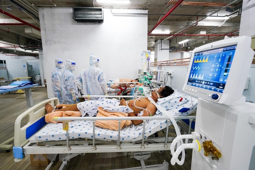 Ban đầu, Trung tâm Hồi sức tích cực này có 250 giường cho bệnh nhân nặng và sẽ tiếp tục được tăng thêm 115 giường nữa để đón bệnh nhân. (Ảnh: TTXVN phát)