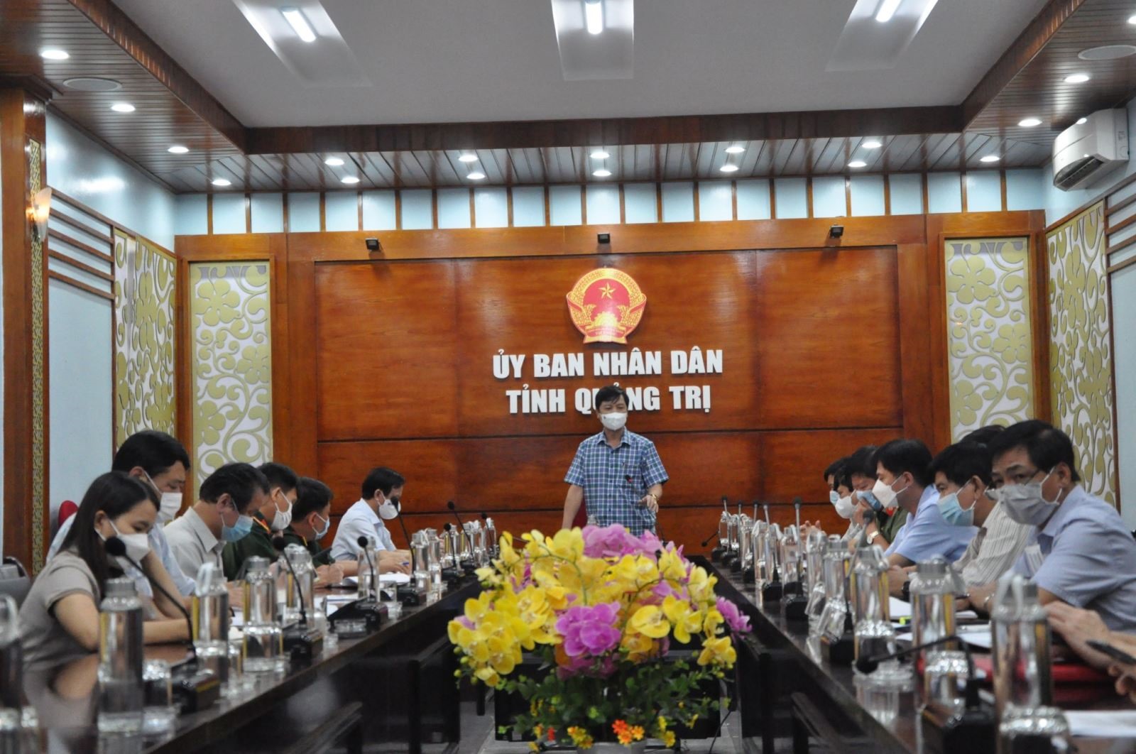Phó Chủ tịch UBND tỉnh Hoàng Nam phát biểu tại cuộc họp