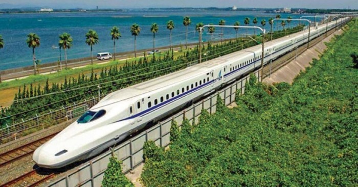 Dự thảo Quy hoạch mạng lưới đường sắt định hướng đến 2050 sẽ có 25 tuyến đường sắt chính, trong đó hoàn thành đường sắt tốc độ cao Bắc - Nam. Ảnh: minh họa