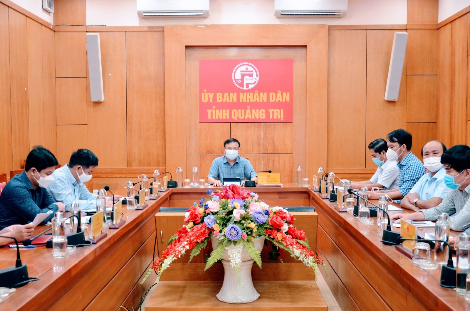 Đồng chí Lê Đức Tiến, Phó Chủ tịch UBND tỉnh tham dự tại điểm cầu Quảng Trị