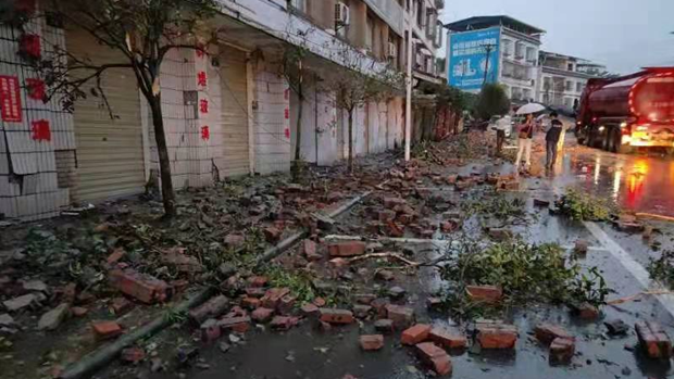 Trận động đất gây hư hại nhiều nhà cửa tại Trung Quốc. (Nguồn: news.cgtn.com)