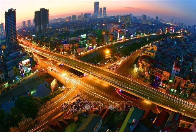 Thủ đô Hà Nội tiếp tục có bước phát triển mạnh mẽ cả về quy mô, diện mạo với những thành tựu to lớn, toàn diện góp phần quan trọng vào thành tựu chung của cả nước, xứng đáng với danh hiệu “Thành phố vì hòa bình”. Ảnh: Huy Hùng/TTXVN
