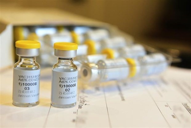 Vaccine ngừa bệnh COVID-19 của Johnson & Johnson. (Ảnh: AP/TTXVN)