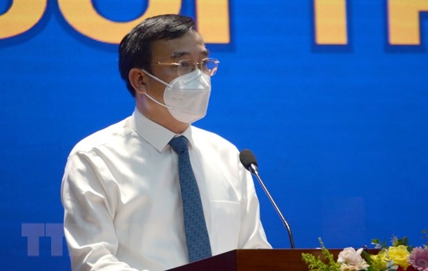 Chủ tịch Ủy ban Nhân dân thành phố Đà Nẵng Lê Trung Chinh phát biểu khai mạc hội nghị. (Ảnh: Quốc Dũng/TTXVN)