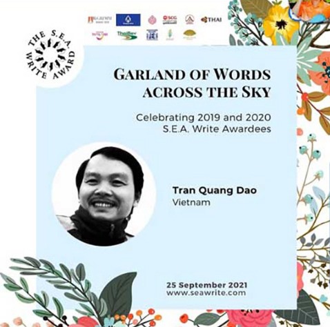 Nhà thơ Trần Quang Đạo nhận Giải thưởng Văn học ASEAN năm 2019. Ảnh: Seawrite.