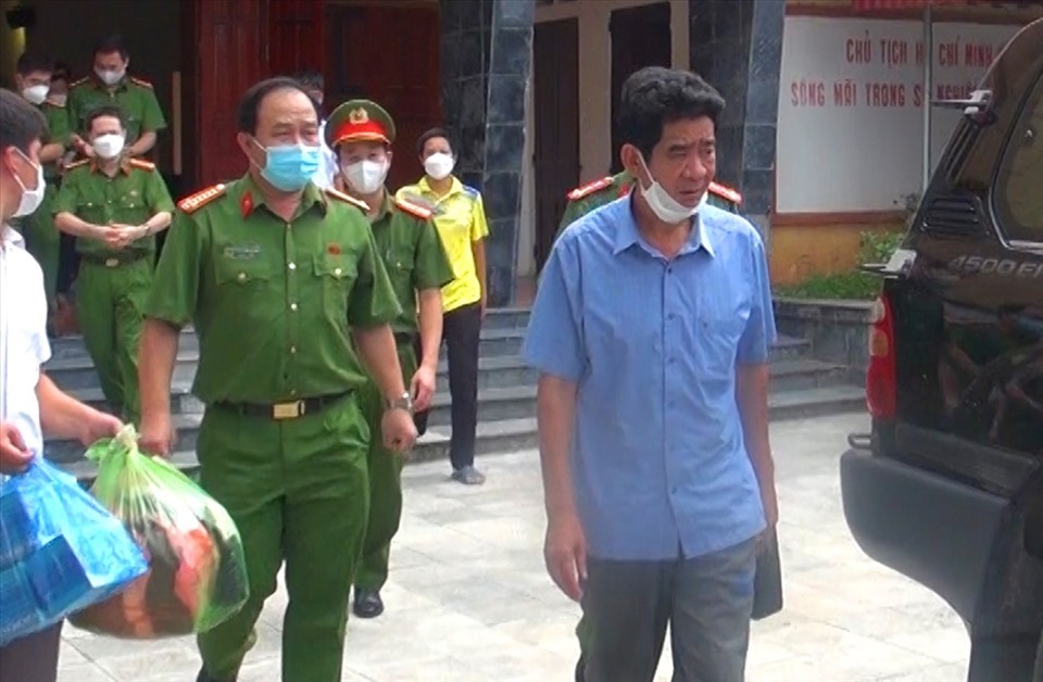 Nguyên Chủ tịch UBND xã Vĩnh Thịnh Mai Văn Hồng bị bắt tạm giam. Ảnh: CATH