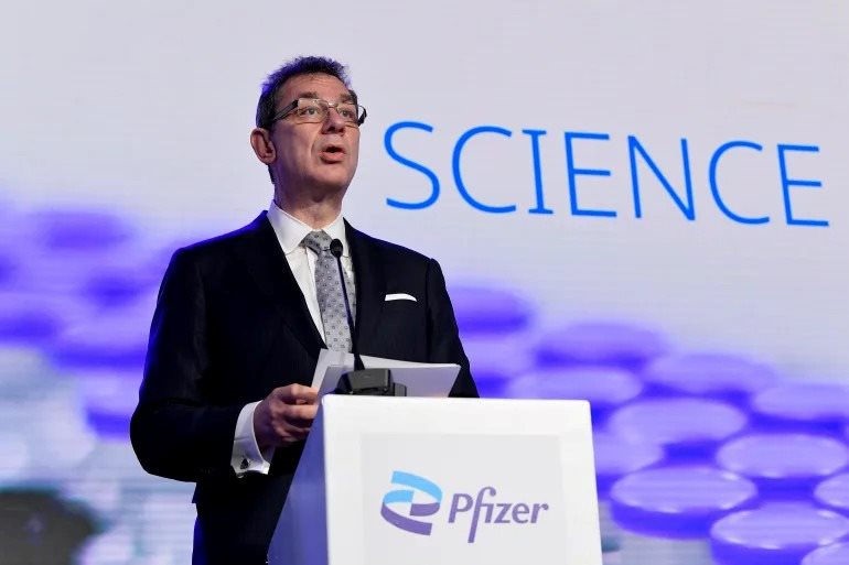 CEO của Pfizer được trao giải thưởng trị giá 1 triệu USD.