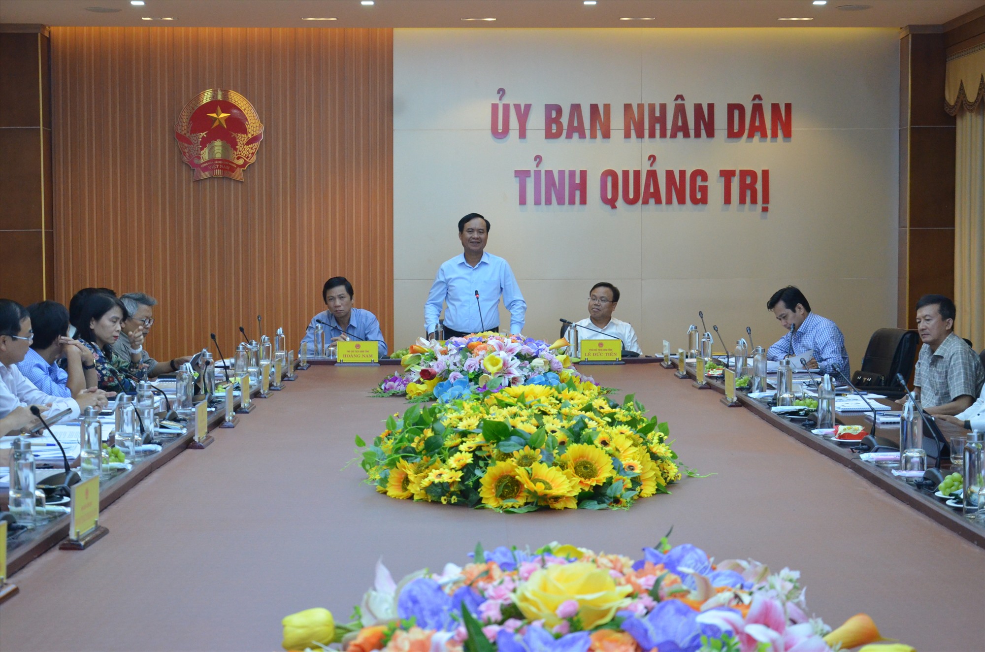 Chủ tịch UBND tỉnh Võ Văn Hưng giao các sở, ngành, địa phương phối hợp, hỗ trợ đơn vị tư vấn trong quá trình lập các quy hoạch cho đến triển khai trên thực tế - Ảnh: Lê Minh