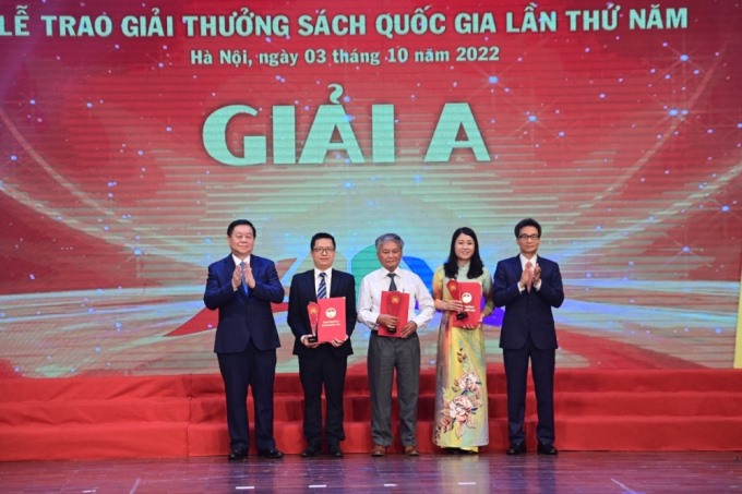“Hoàng Việt nhất thống dư địa chí” của tác giả Lê Quang Định do nhà nghiên cứu Phan Đăng dịch và chú giải là tác phẩm duy nhất giành giải A.