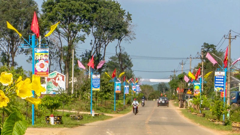 Vùng quê nông thôn mới huyện Cam Lộ ngày càng khởi sắc - Ảnh: N.T.H