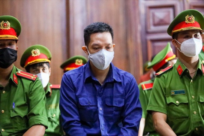 Nguyễn Trung Kim Thái trong phiên tòa sáng 25/11.