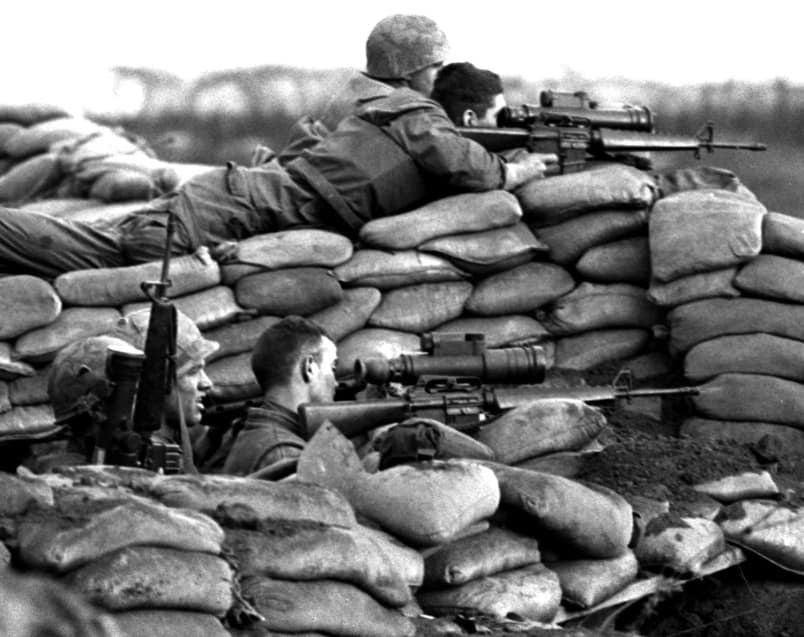 Bức ảnh tư liệu ghi lại cuộc chiến ác liệt diễn ra ở Khe Xanh trong kháng chiến chống Mỹ