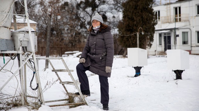 Tiến sĩ khoa học Svitlana Krakovska là người đứng đầu phái đoàn Ukraine của Ủy ban liên chính phủ về biến đổi khí hậu (IPCC). Bà đã liên kết việc Nga tấn công Ukraine với biến đổi khí hậu, vì cuộc chiến làm nổi bật sự phụ thuộc của loài người vào nhiên liệu hóa thạch.