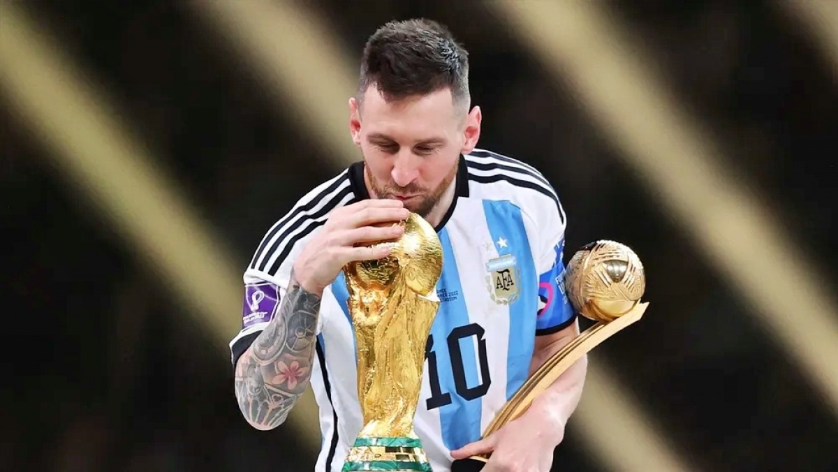 Messi giành Quả bóng Vàng World Cup 2022 (Ảnh: Getty).