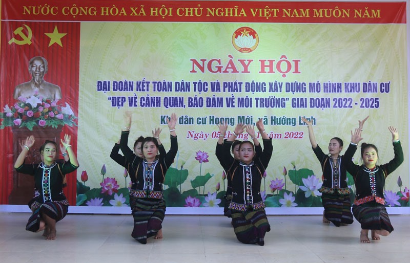 Người dân thôn Hoong Mới luôn phát huy tốt những giá trị văn hóa tinh thần truyền thống - Ảnh: N.B