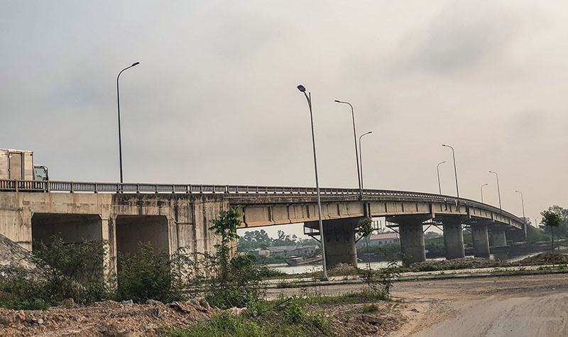 Cầu Đại Lộc - công trình sử dụng nguồn vốn ODA nối liền thành phố Đông Hà và huyện Triệu Phong - Ảnh: B.B