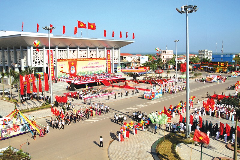 Toàn cảnh lễ kỷ niệm 40 năm giải phóng tỉnh Quảng Trị -Ảnh: NGUYỄN VĂN DŨNG