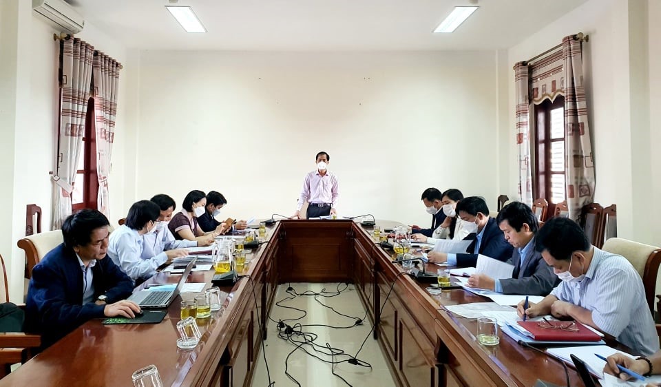 Trưởng Ban Kinh tế - Ngân sách, HĐND tỉnh Nguyễn Đăng Ánh đề nghị Sở Kế hoạch và Đầu tư tiếp thu, hoàn thiện các nội dung - Ảnh: T.T