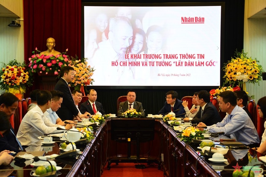 Đồng chí Trần Thanh Lâm, Phó trưởng ban Tuyên giáo Trung ương phát biểu tại buổi khai trương trang thông tin- Ảnh: PV
