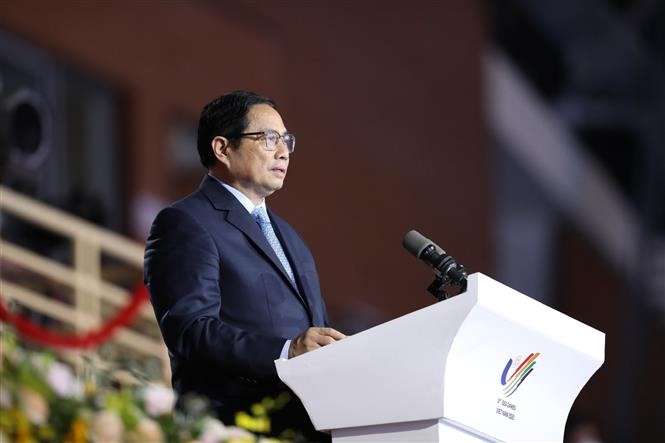 Thủ tướng Phạm Minh Chính phát biểu và tuyên bố bế mạc SEA Games 31. Ảnh: TTXVN