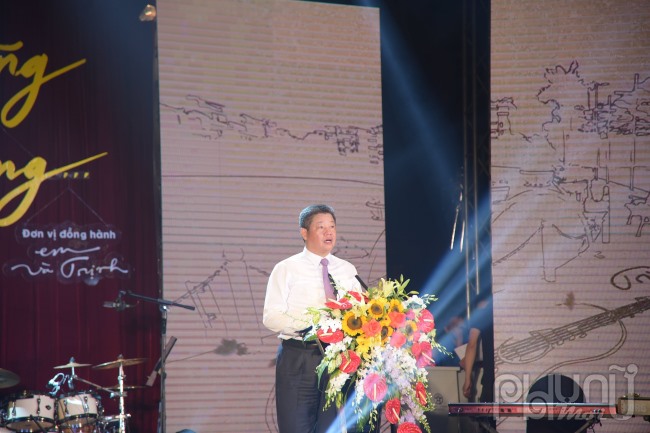 Nguyễn Mạnh Quyền Phó Chủ tịch UBND thành phố phát biểu chào mừng trương trình.
