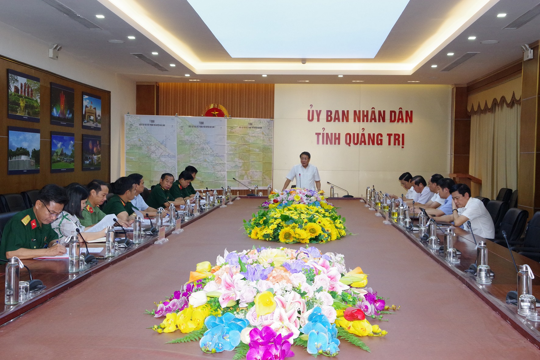 Phó Chủ tịch Thường trực UBND tỉnh Hà Sỹ Đồng phát biểu tại cuộc họp - Ảnh: Nho Dũng
